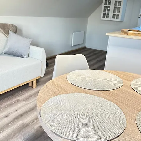 Apartment Gare De Pecq